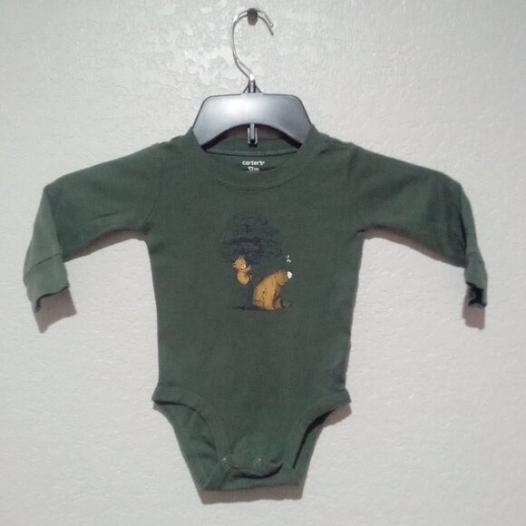 Carter's Onsie Bodysuit... Size "12M" - Picture 1 of 2